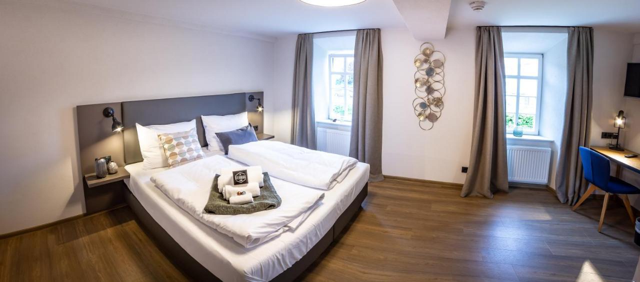 Steinhaus 1718 Hotel Budingen Bagian luar foto
